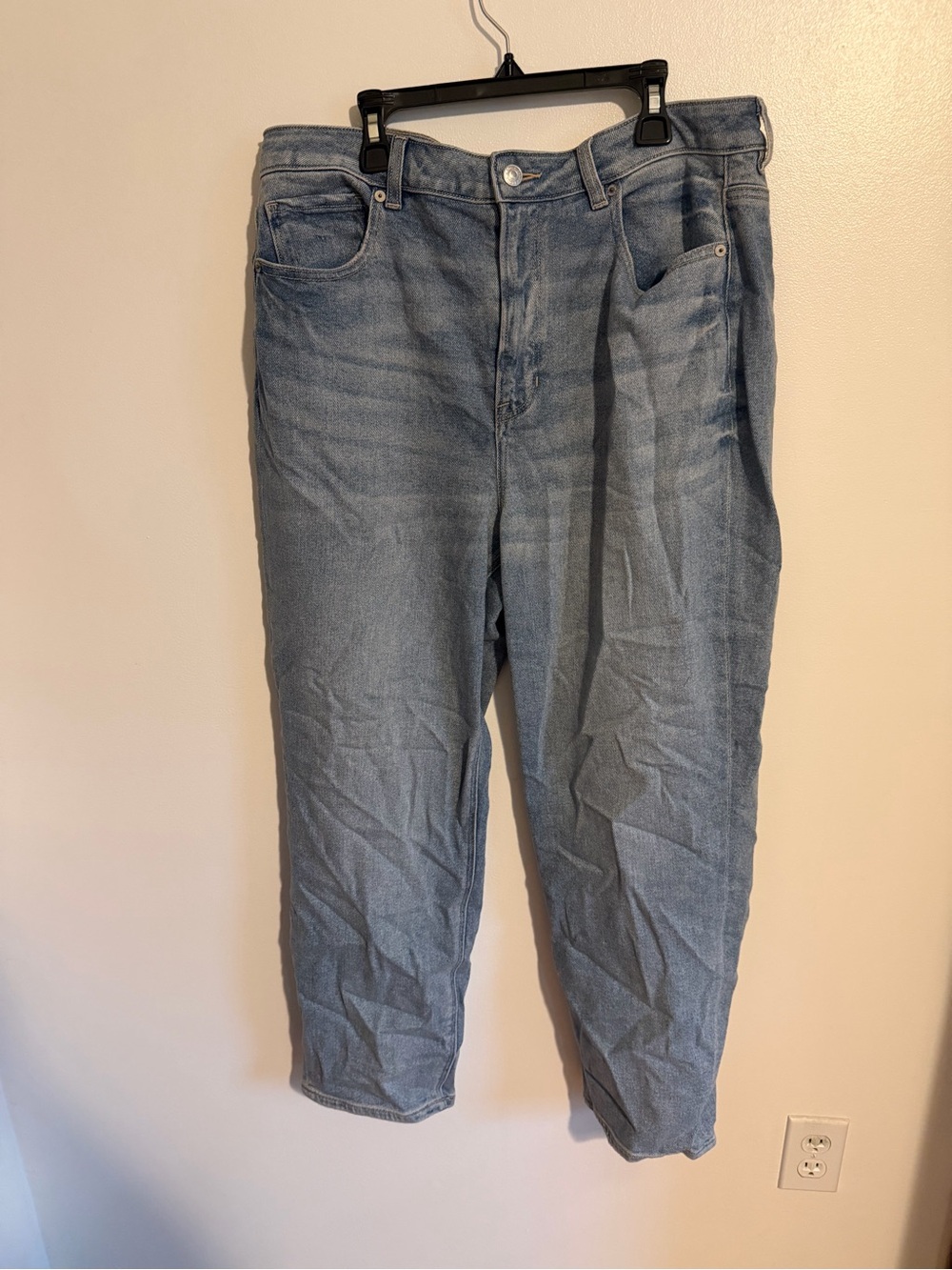 American Eagle Stretch Mom Straight Jean